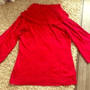 Red cowl/turtleneck sweater